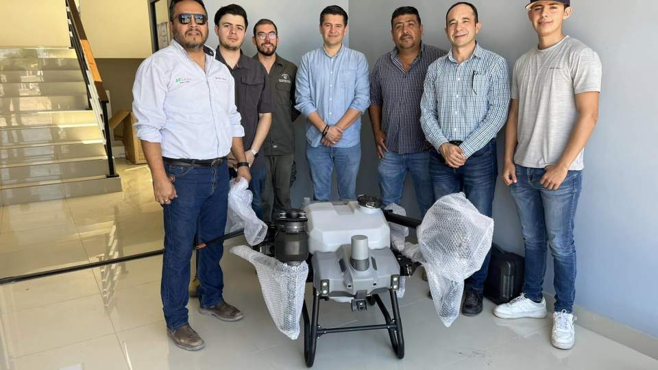 Se adquirió un DRON T40 AGRAS DJI